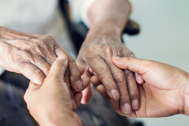 4 Reasons to Consider Assisted Living Communities for Your Parents